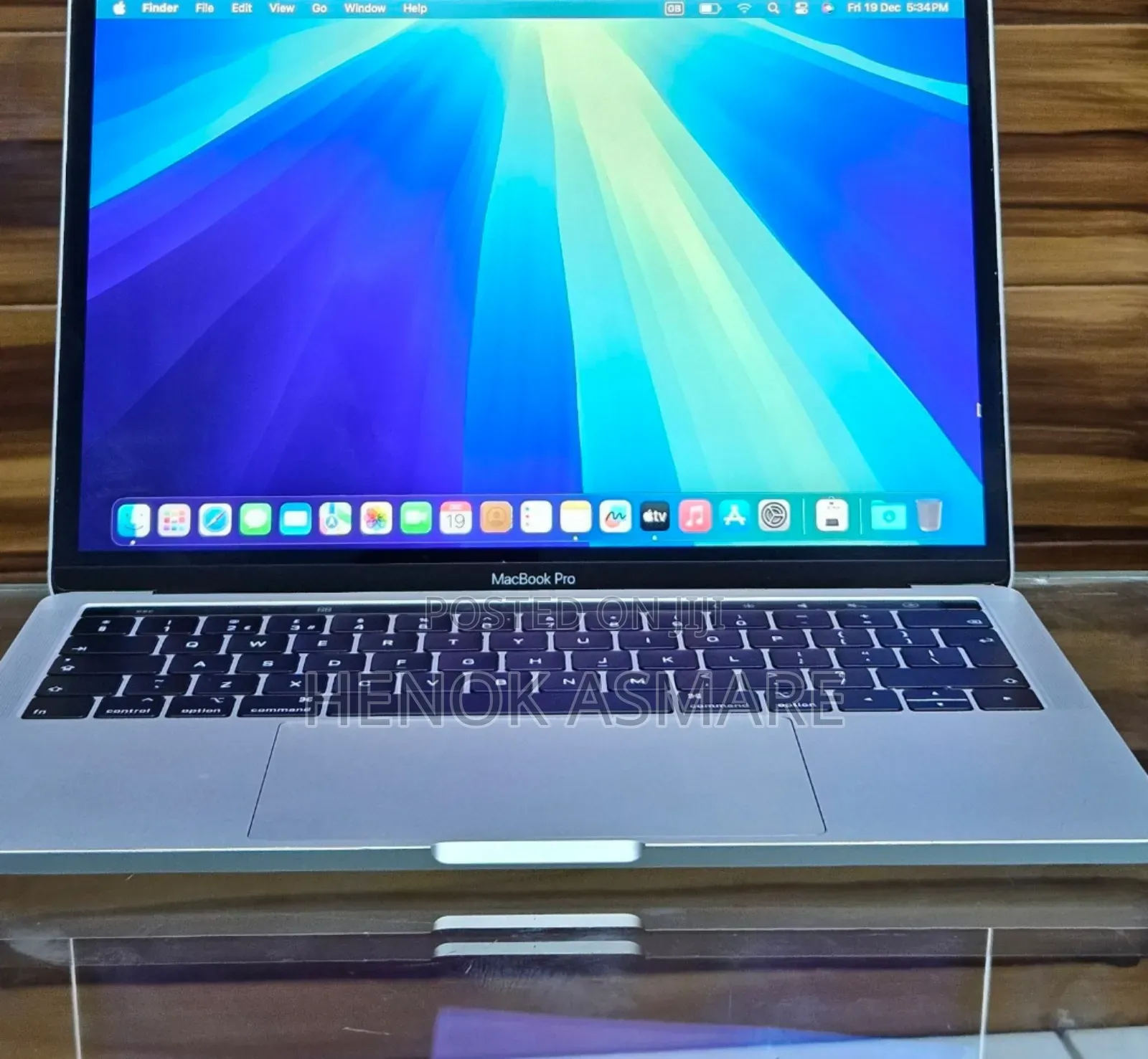 New Laptop Apple MacBook Pro 2019 8GB Intel Core I5 SSD 128GB