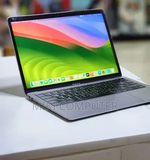 New Laptop Apple MacBook Air 2019 8GB Intel Core I5 SSD 256GB