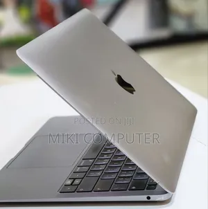 New Laptop Apple MacBook Air 2019 8GB Intel Core I5 SSD 256GB