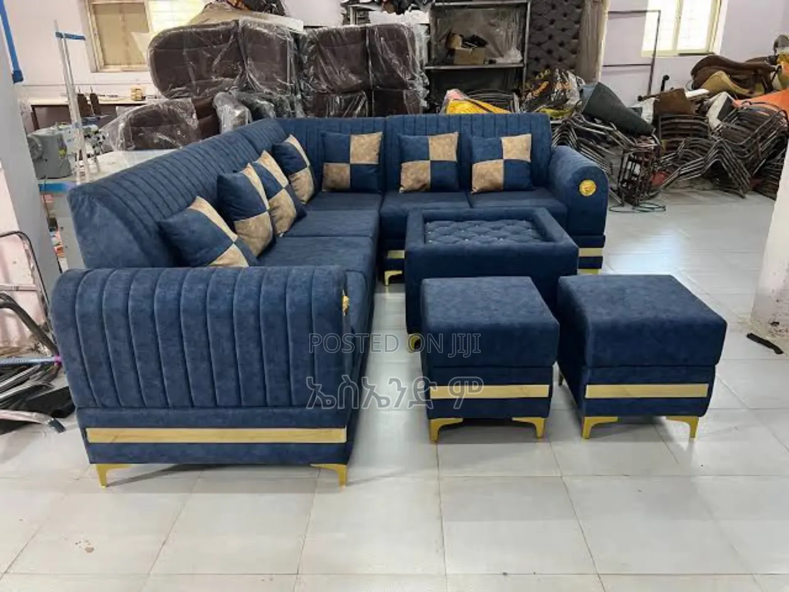Sofacetic Sofa With Table