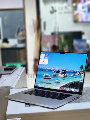 New Laptop Apple MacBook Pro M1 32GB Apple M1 Pro SSD 512GB