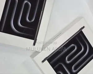 New Laptop Apple MacBook Pro 2024 M4 14-Inch 16GB Apple M4 SSD 1T