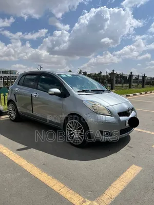 Toyota Yaris 2008 Gray