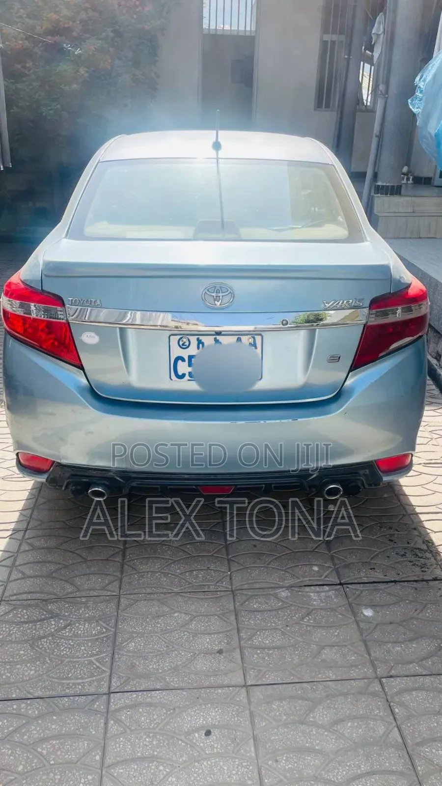 Toyota Yaris 2016 Blue