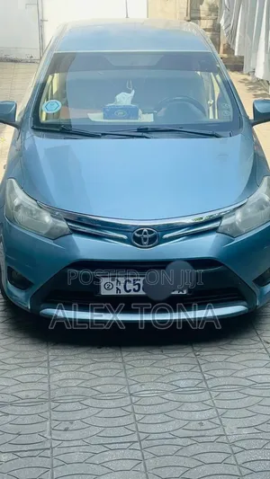 Toyota Yaris 2016 Blue