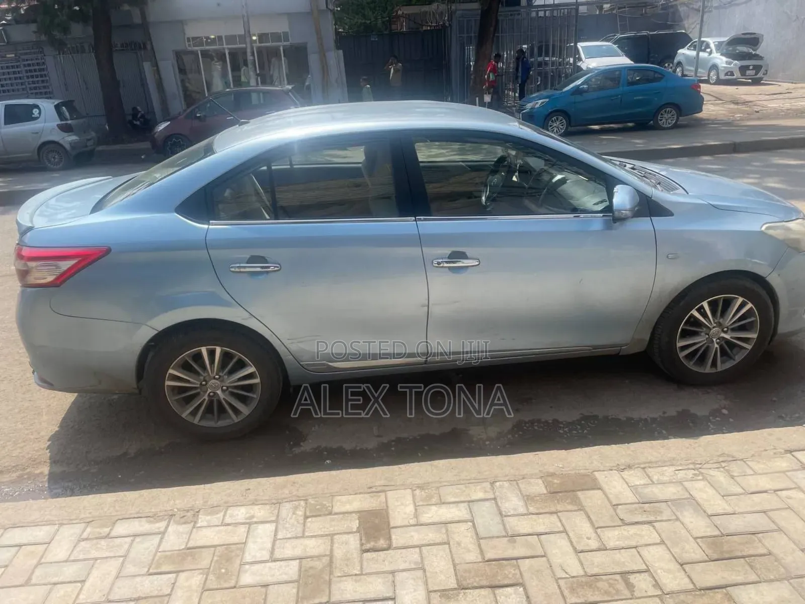 Toyota Yaris 2016 Blue