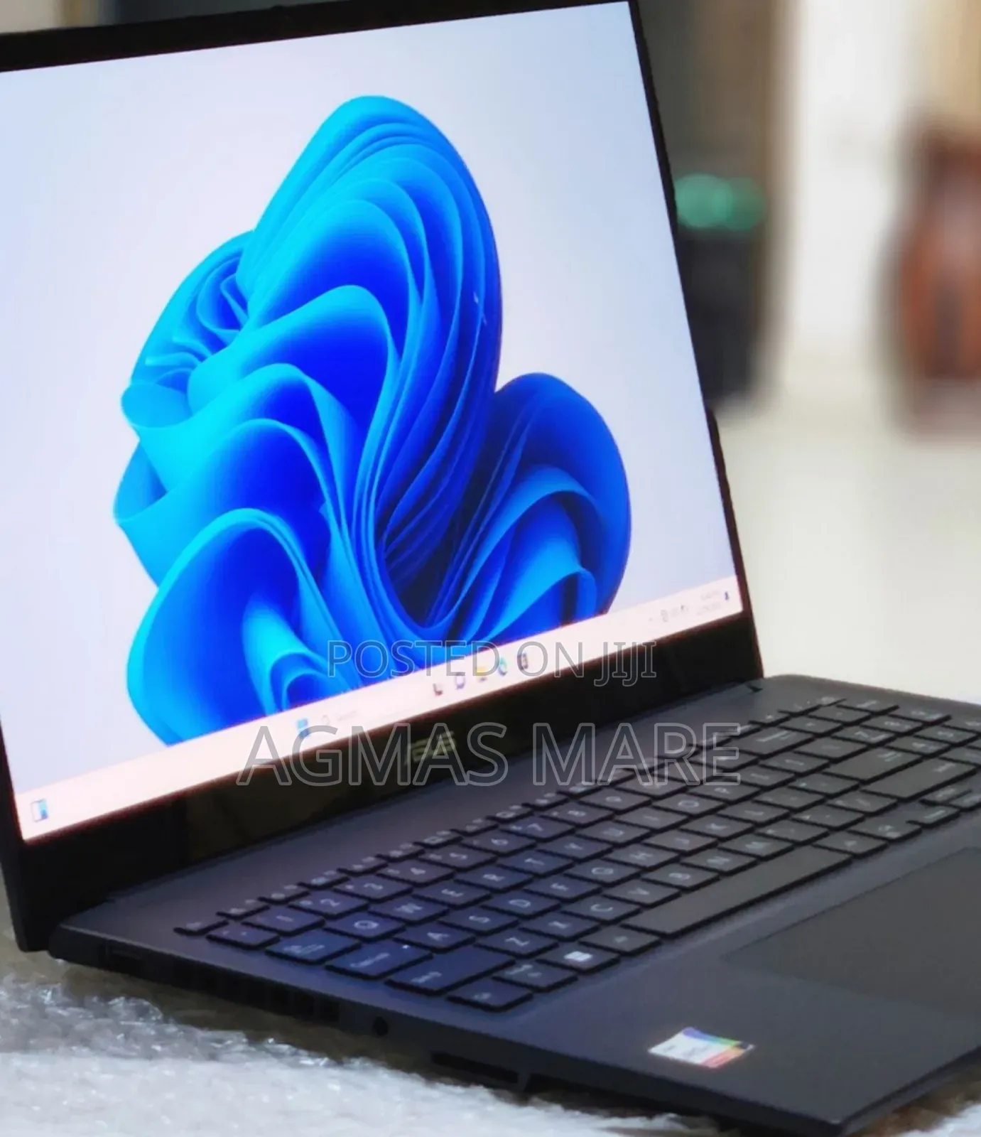 New Laptop Asus VivoBook 15 X505BA 16GB Intel Core I9 SSD 1T