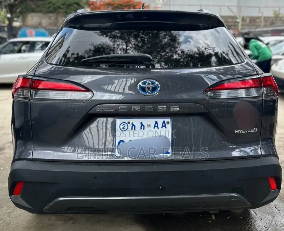 Toyota Corolla Cross Hybrid 2023 Blue
