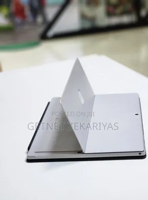 New Laptop Microsoft Surface Pro 6 8GB Intel Core I7 SSD 256GB