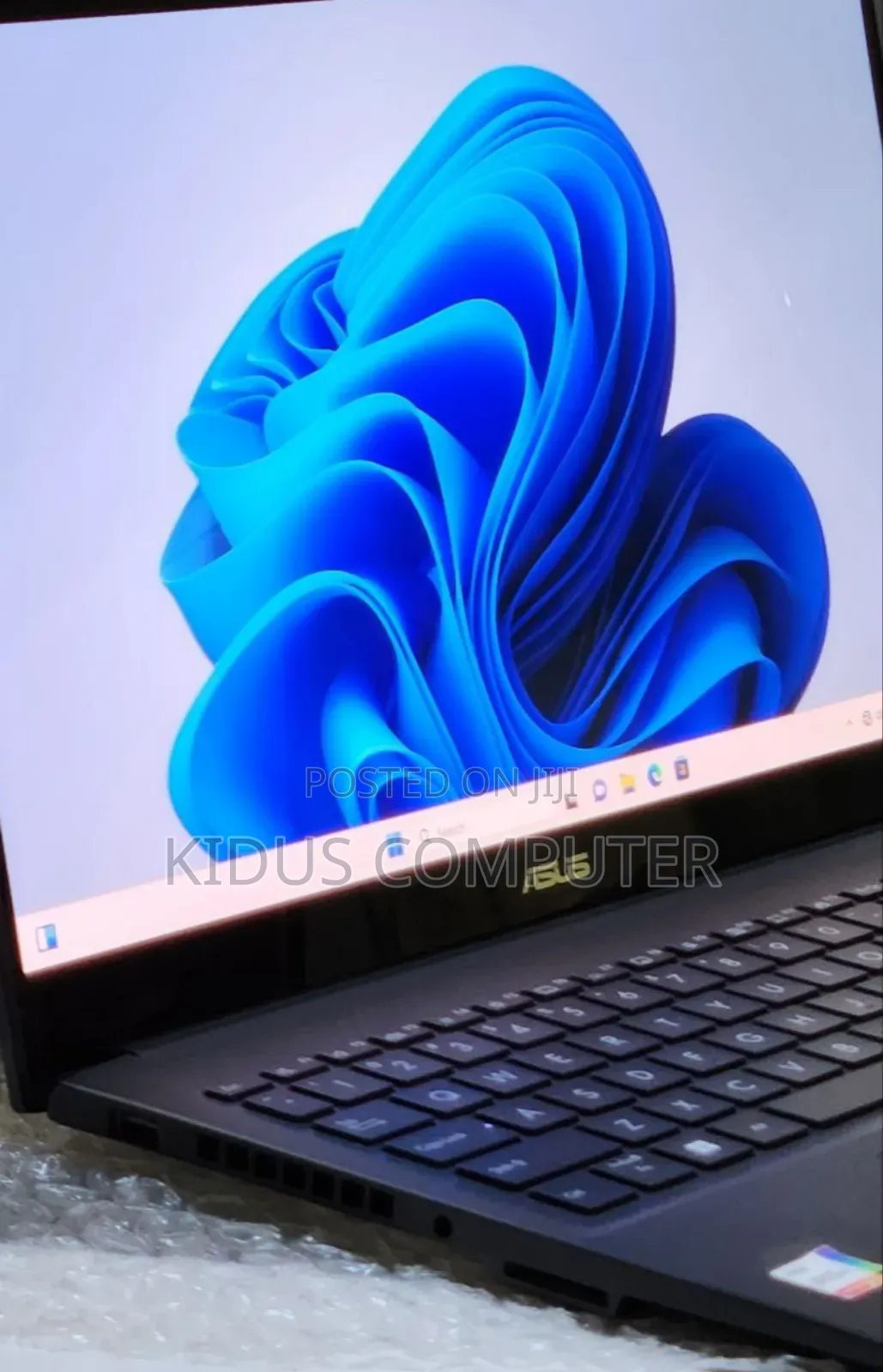 New Laptop Asus 16GB Intel Core I9 SSD 1T