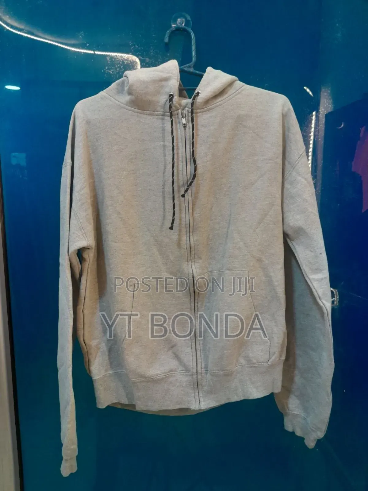 Hoodie Shurab Bonda