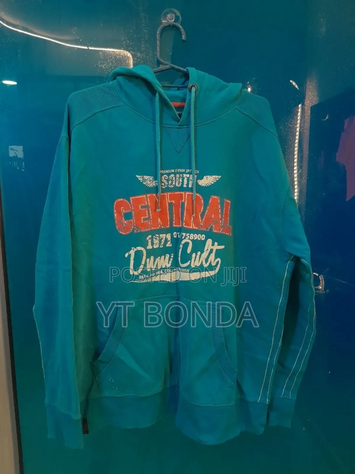 Hoodie Shurab Bonda