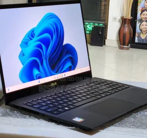 New Laptop Asus VivoBook 15 X505BA 16GB Intel Core I9 SSD 1T