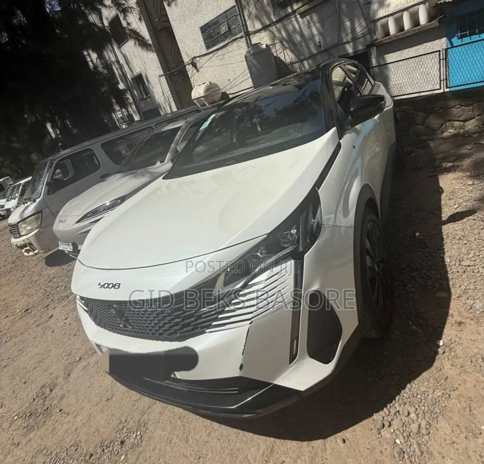 Peugeot 5008 2022 White