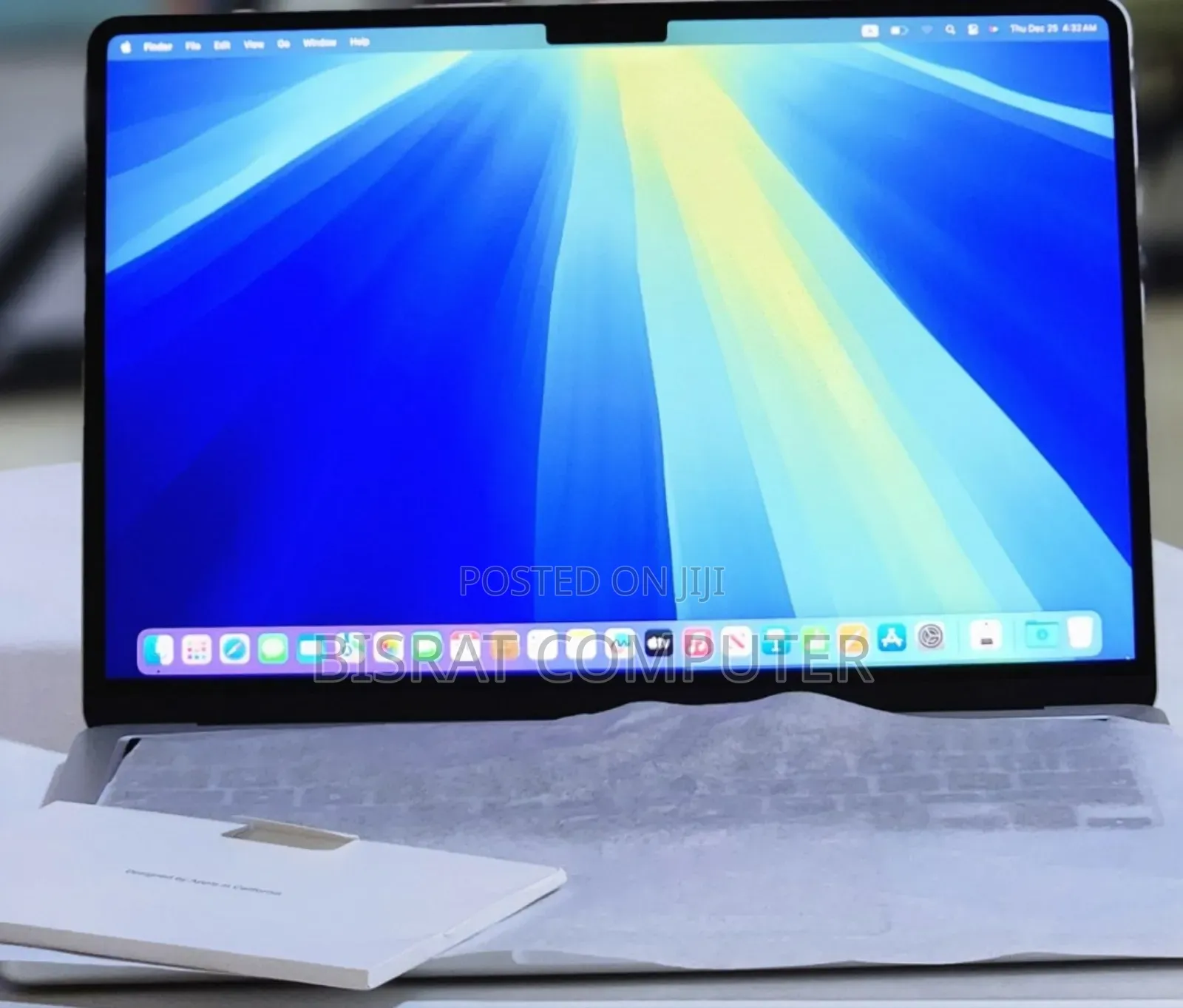 New Laptop Apple MacBook Air 2024 M3 13-inch 16GB Apple M4 SSD 256GB