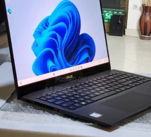 New Laptop Asus VivoBook 15 X505BA 16GB Intel Core I9 SSD 1T