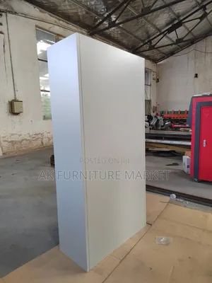 Modern Have Galas and Metal Shelving