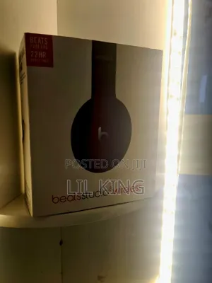 Photo - Beats Head Set