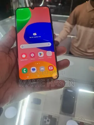 Photo - Samsung Galaxy M21 64 GB Black