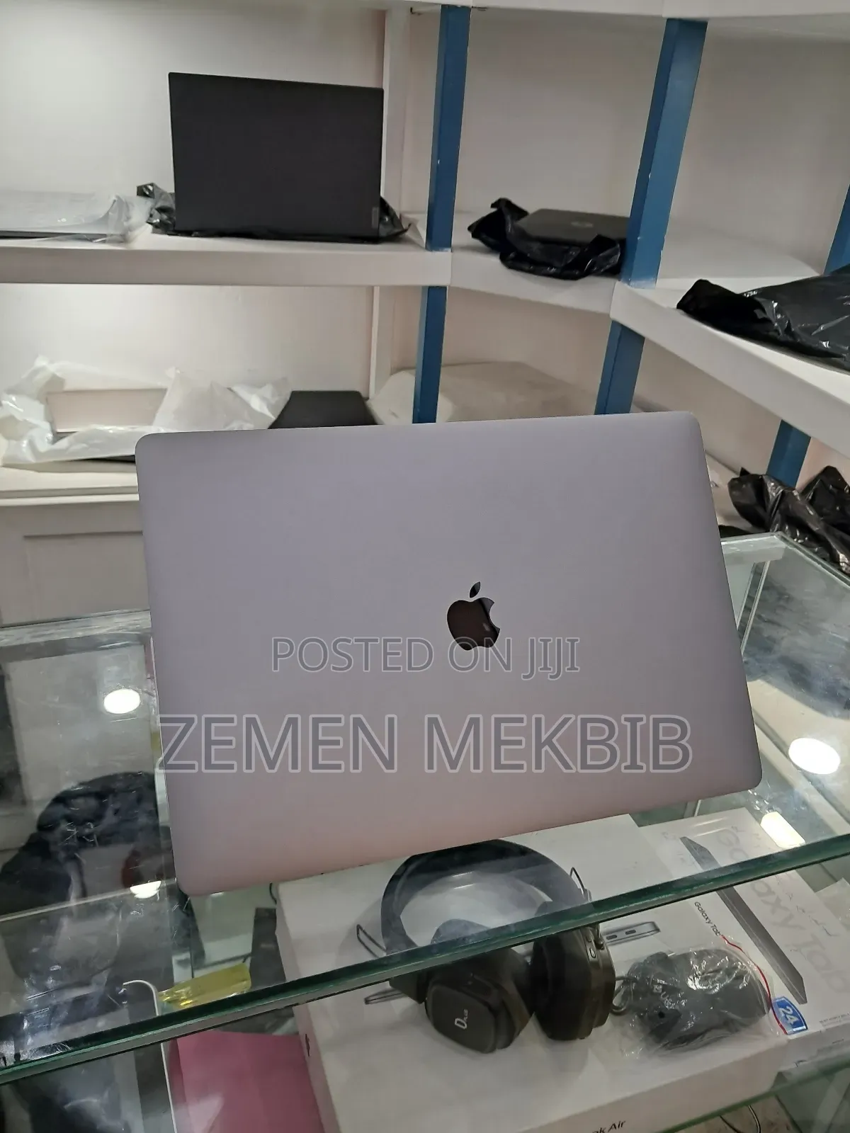 New Laptop Apple MacBook Pro 2019 32GB Intel Core I9 SSD 512GB