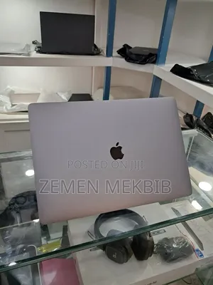 New Laptop Apple MacBook Pro 2019 32GB Intel Core I9 SSD 512GB