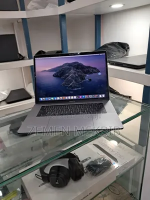 New Laptop Apple MacBook Pro 2019 32GB Intel Core I9 SSD 512GB