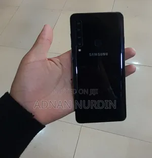 Photo - Samsung Galaxy A9 128 GB Black
