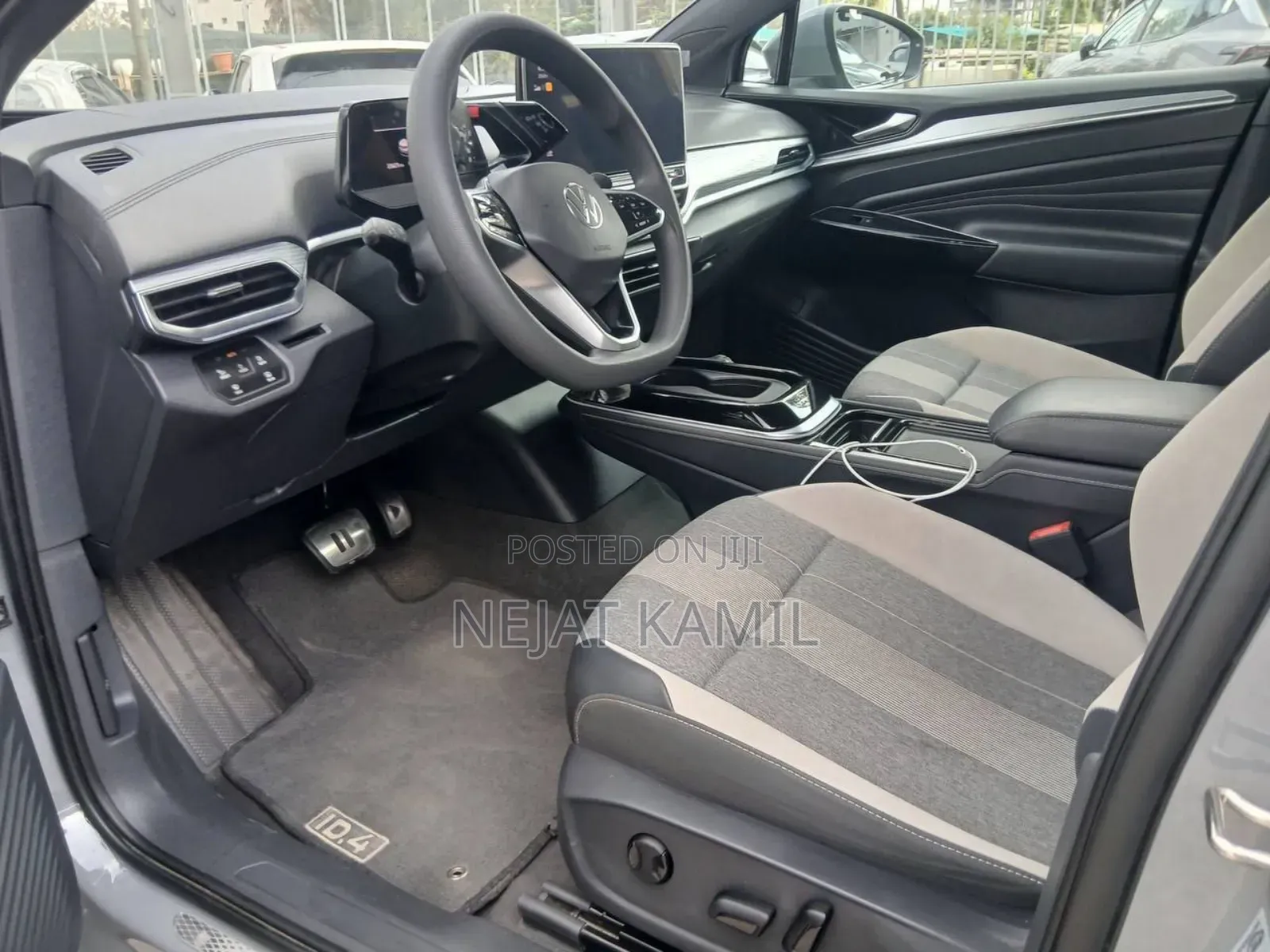 Volkswagen ID.4 2023 Gray