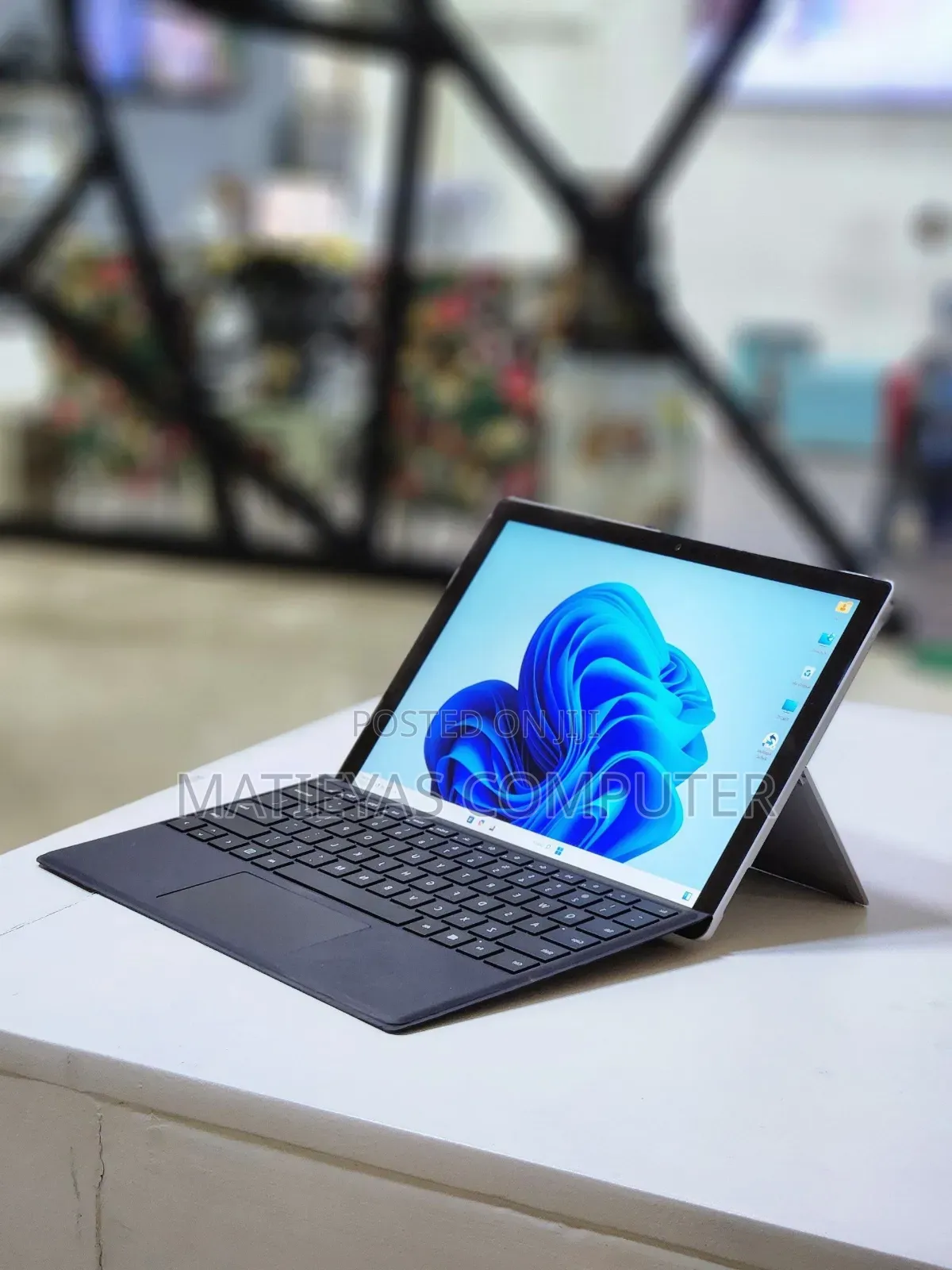 New Laptop Microsoft Surface Pro 6 8GB Intel Core I7 SSD 256GB
