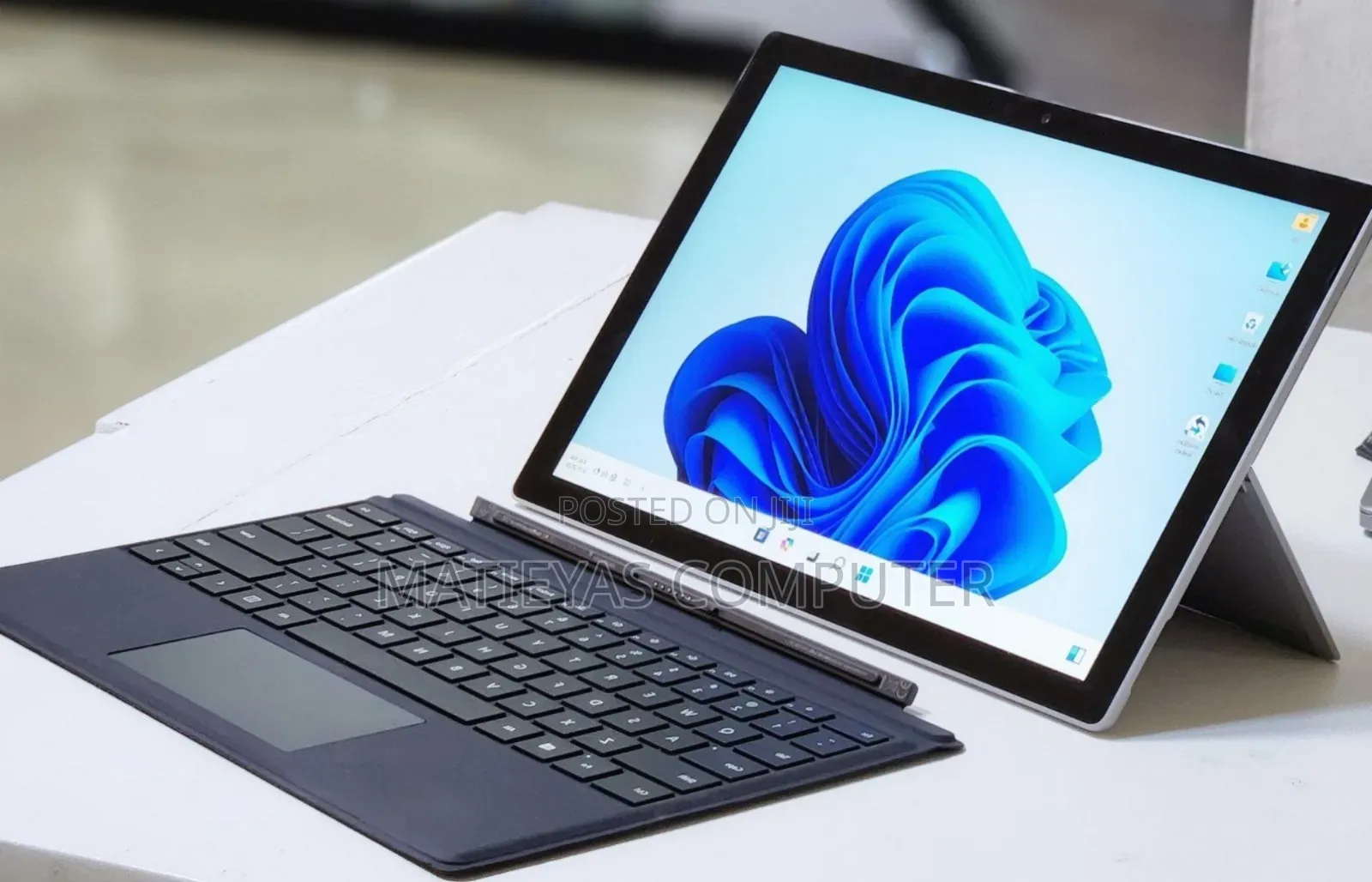 New Laptop Microsoft Surface Pro 6 8GB Intel Core I7 SSD 256GB
