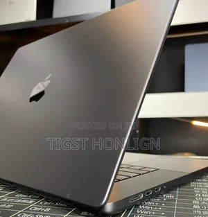 New Laptop Apple MacBook Pro 48GB Apple M4 SSD 2T