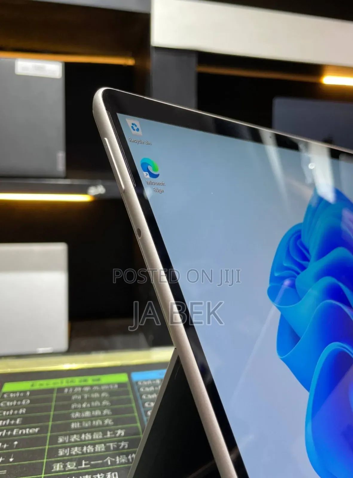 New Laptop Microsoft Surface Pro 8 16GB Intel Core I7 SSD 512GB