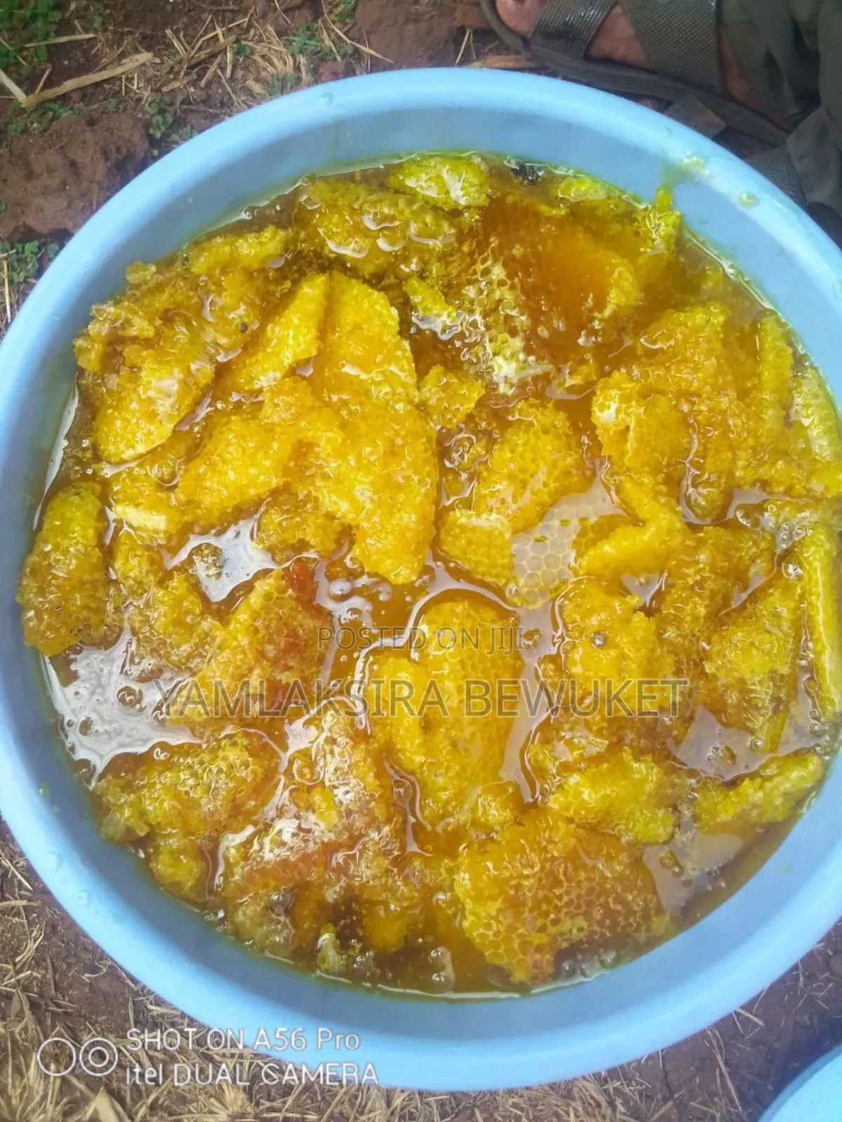 ንፁህ የጎጃም ማር ፈላጊዎች ደውሉልኝ