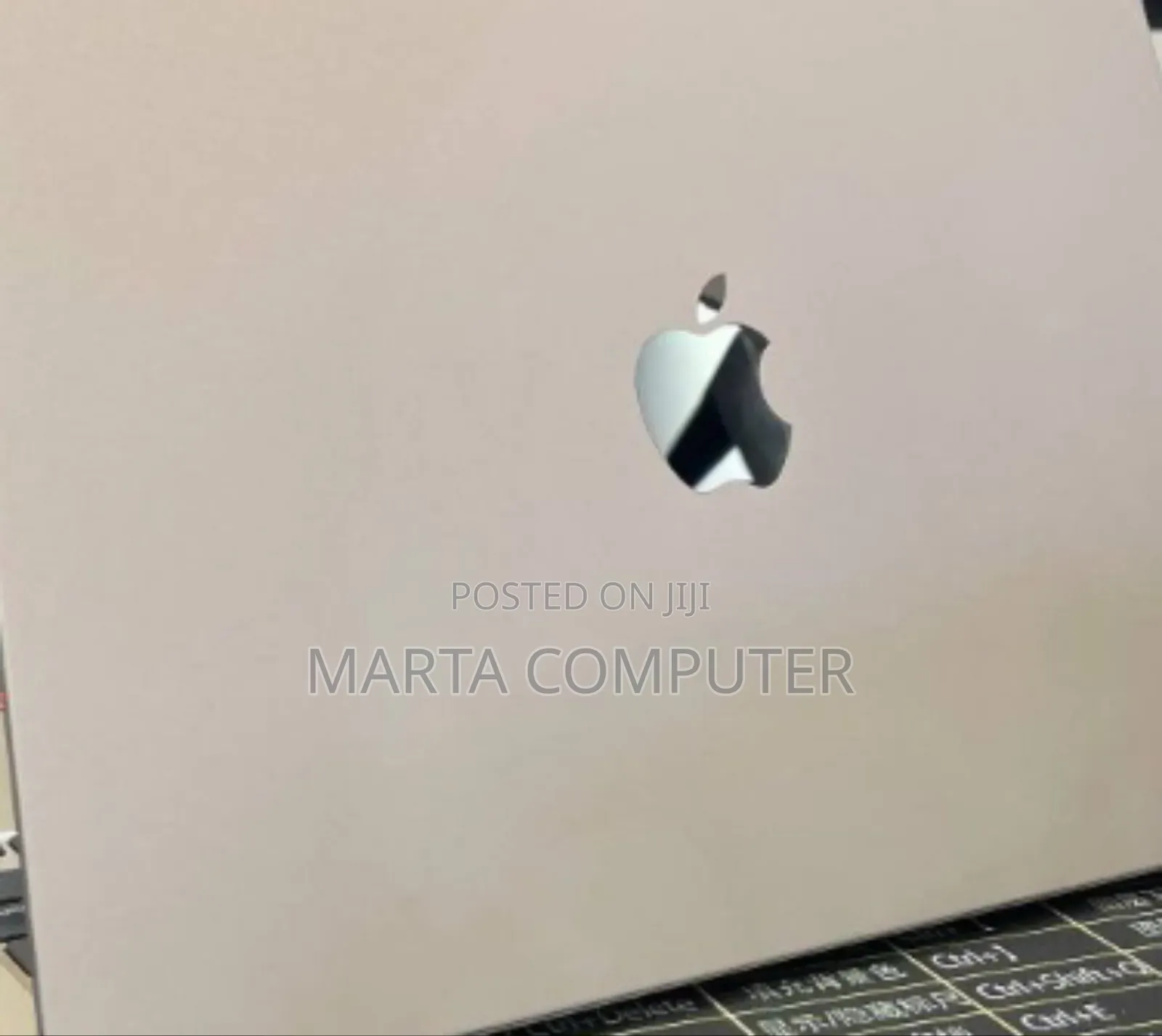 New Laptop Apple MacBook Air 2022 M2 16GB Apple M2 SSD 256GB