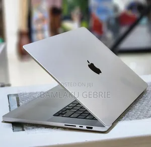 New Laptop Apple MacBook Pro M1 32GB Apple M1 Pro SSD 512GB