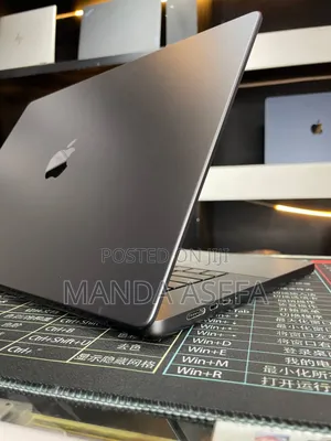 New Laptop Apple MacBook Pro 48GB Apple M4 Pro SSD 2T