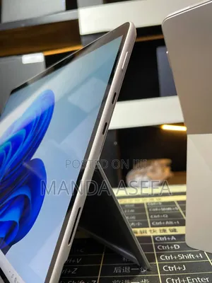New Laptop Microsoft Surface Pro 8 16GB Intel Core I7 SSD 512GB