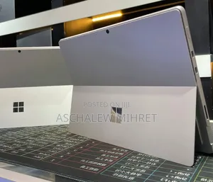 New Laptop Microsoft Surface Pro 8 16GB Intel Core I7 SSD 512GB