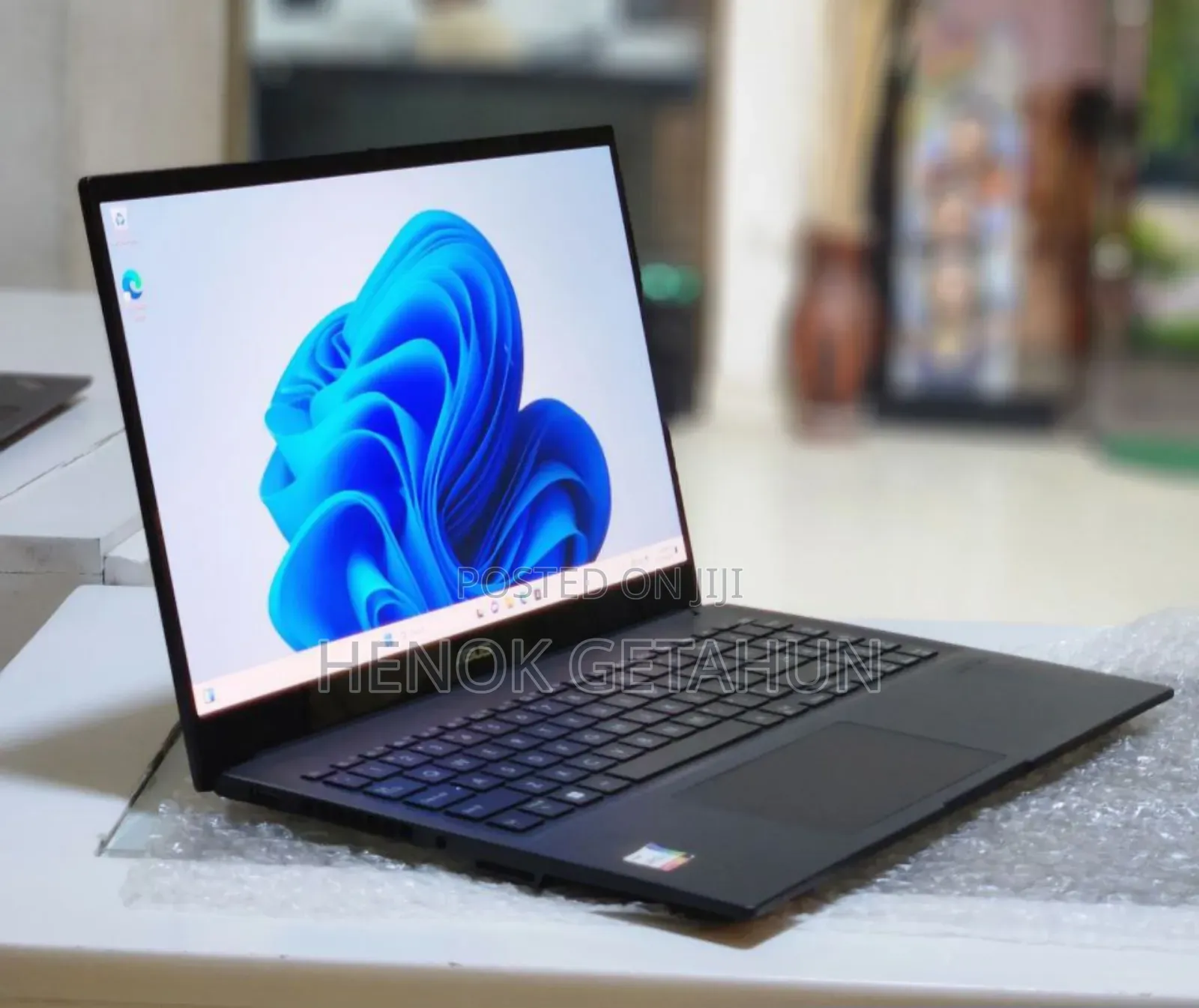 New Laptop Asus VivoBook 15 X505BA 16GB Intel Core I9 SSD 1T