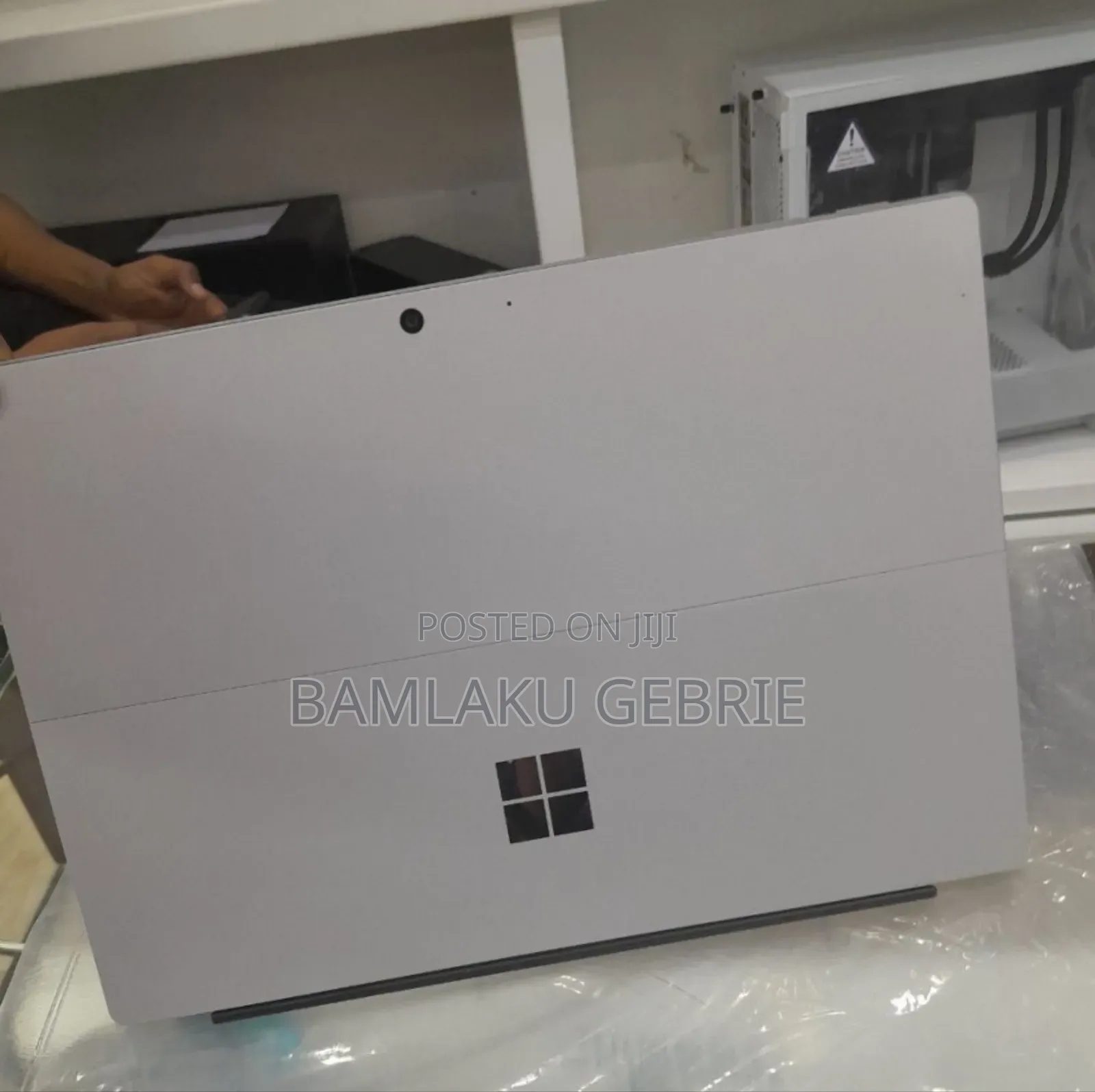 New Laptop Microsoft Surface Pro 7 8GB Intel Core I5 SSD 256GB