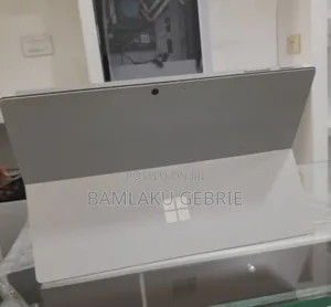 New Laptop Microsoft Surface Pro 7 8GB Intel Core I5 SSD 256GB