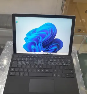 New Laptop Microsoft Surface Pro 7 8GB Intel Core I5 SSD 256GB