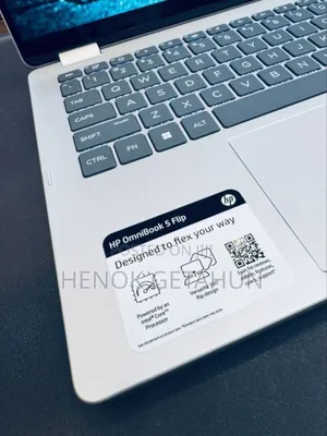 New Laptop HP OmniBook 7 14" 16GB Intel Core 7 SSD 512GB