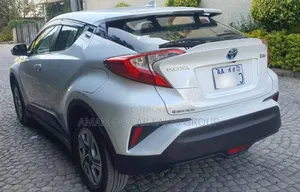 Toyota C-HR 2022 White