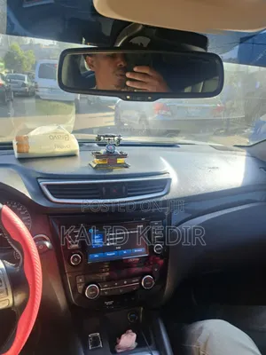 Nissan Qashqai 2017 Black