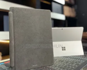 New Laptop Microsoft Surface Pro 8 16GB Intel Core I7 SSD 256GB