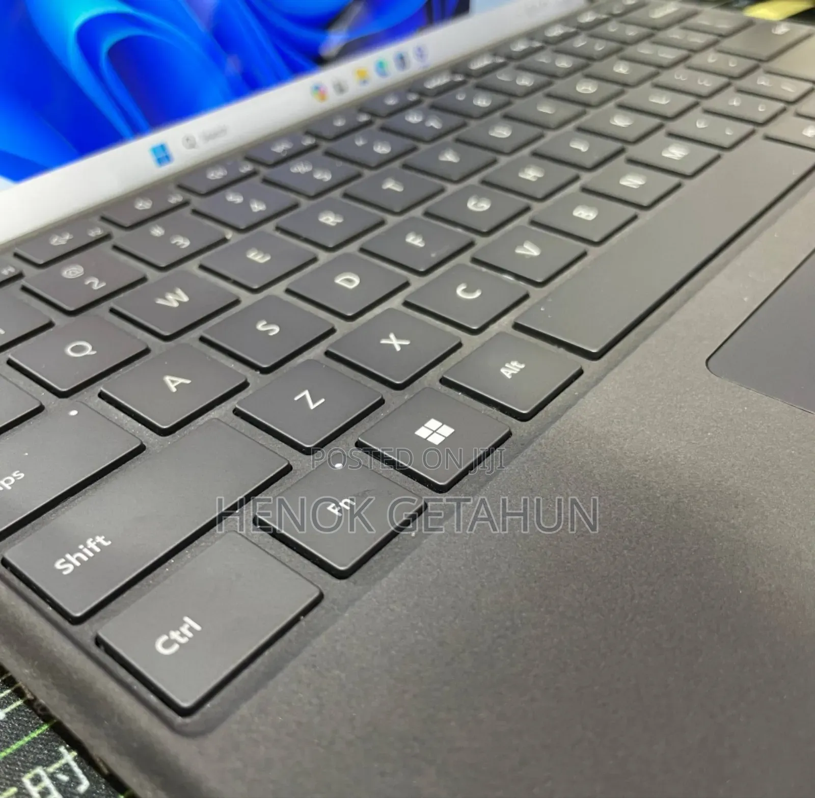 New Laptop Microsoft Surface Pro 8 16GB Intel Core I7 SSD 256GB