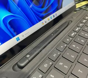 New Laptop Microsoft Surface Pro 8 16GB Intel Core I7 SSD 256GB