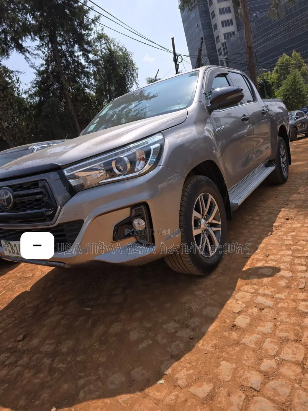 Toyota Hilux 2020 Gray