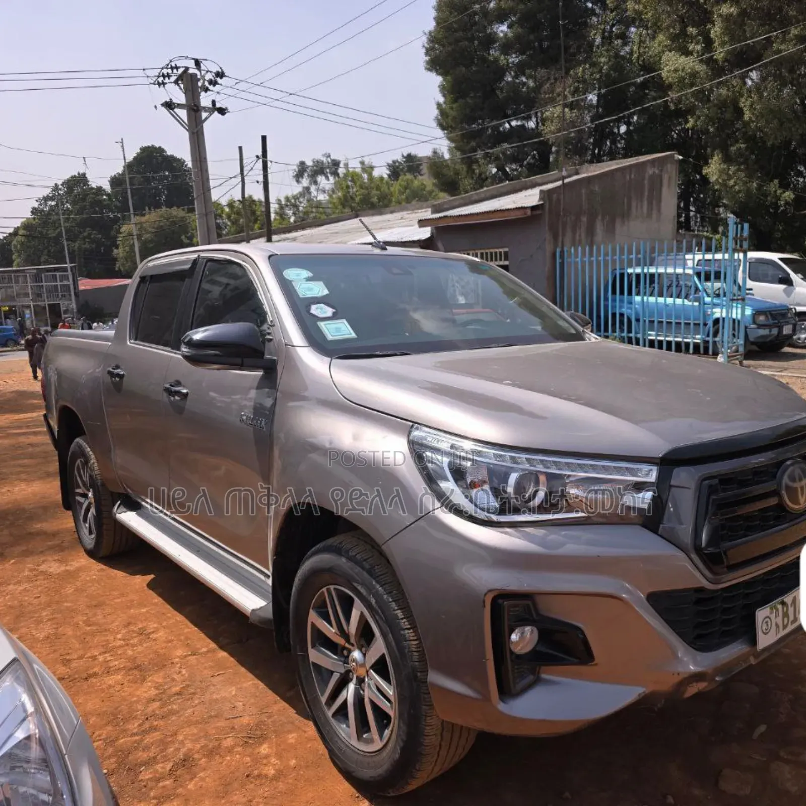 Toyota Hilux 2020 Gray